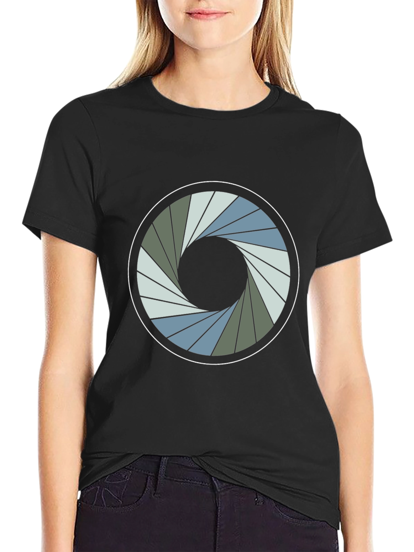 Abstract Iris Graphic Tee - Modern Style