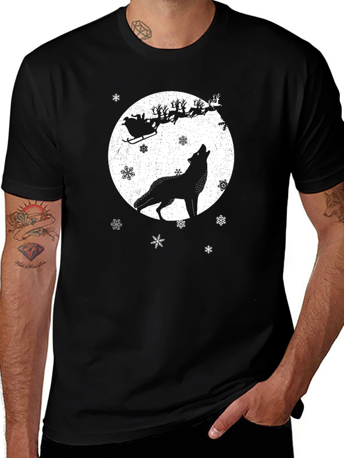 Wolf Howling at Christmas Moon T-Shirt
