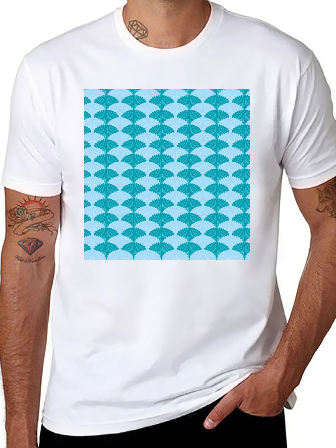 Fan Pattern Tee - Stylish Graphic Print T-Shirt