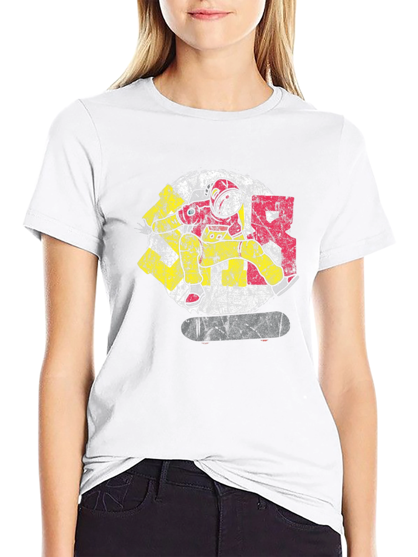 Astronaut Skateboard Graphic Tee - Cool Streetwear
