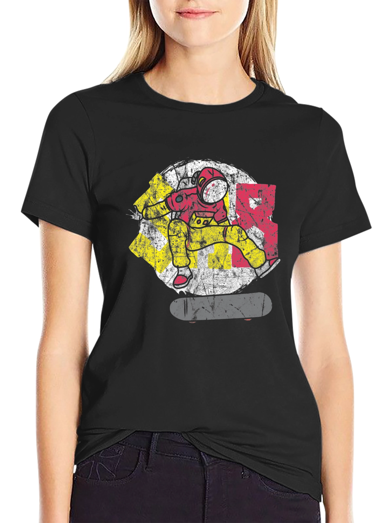 Astronaut Skateboard Graphic Tee - Cool Streetwear
