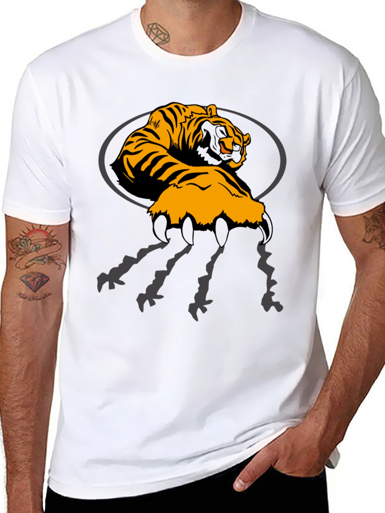 Tiger Claw Graphic Black T-Shirt