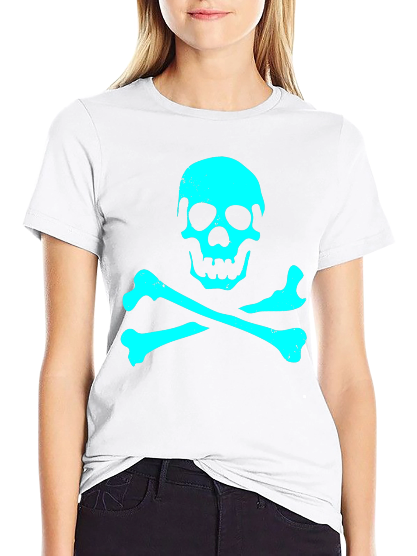 Skull & Crossbones Graphic Tee - Classic Pirate Style!