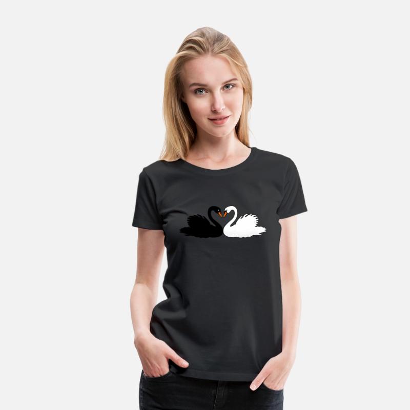 Black swan and white swan