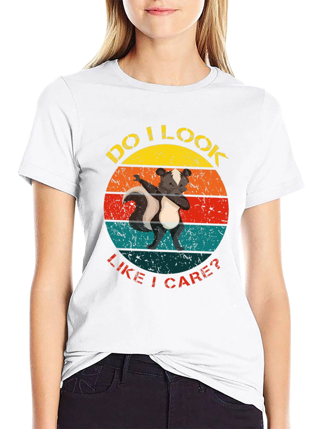 Skunk Dab Funny T-Shirt Retro Circle Design