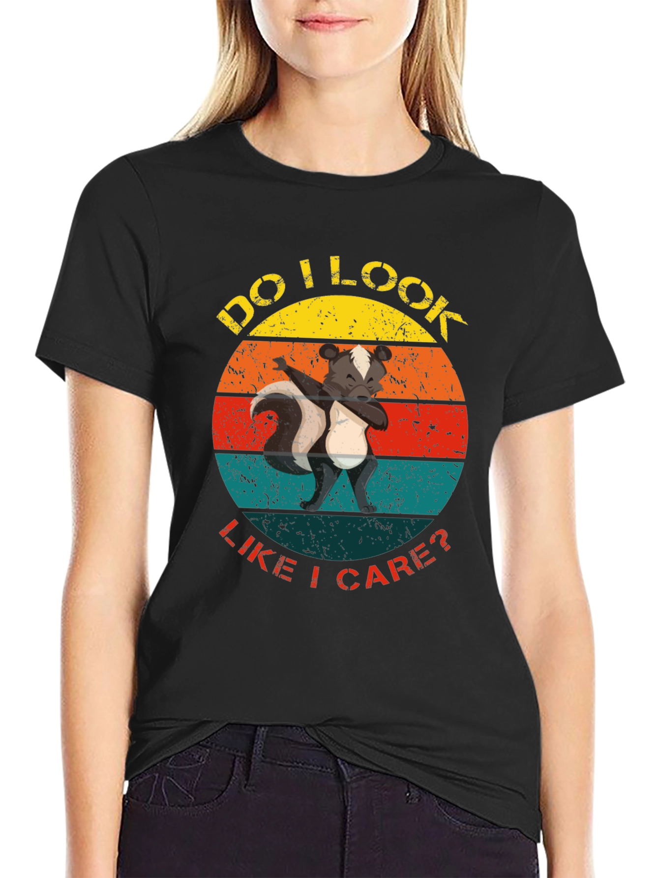 Skunk Dab Funny T-Shirt Retro Circle Design