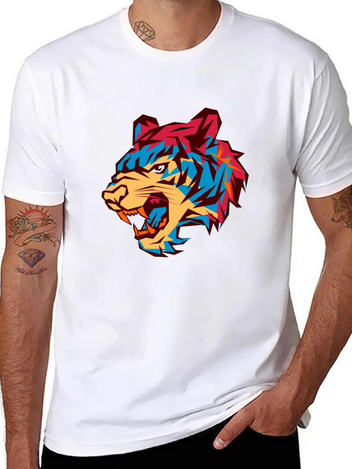 Bold Graphic Tiger Tee - Modern Mens Black T-Shirt