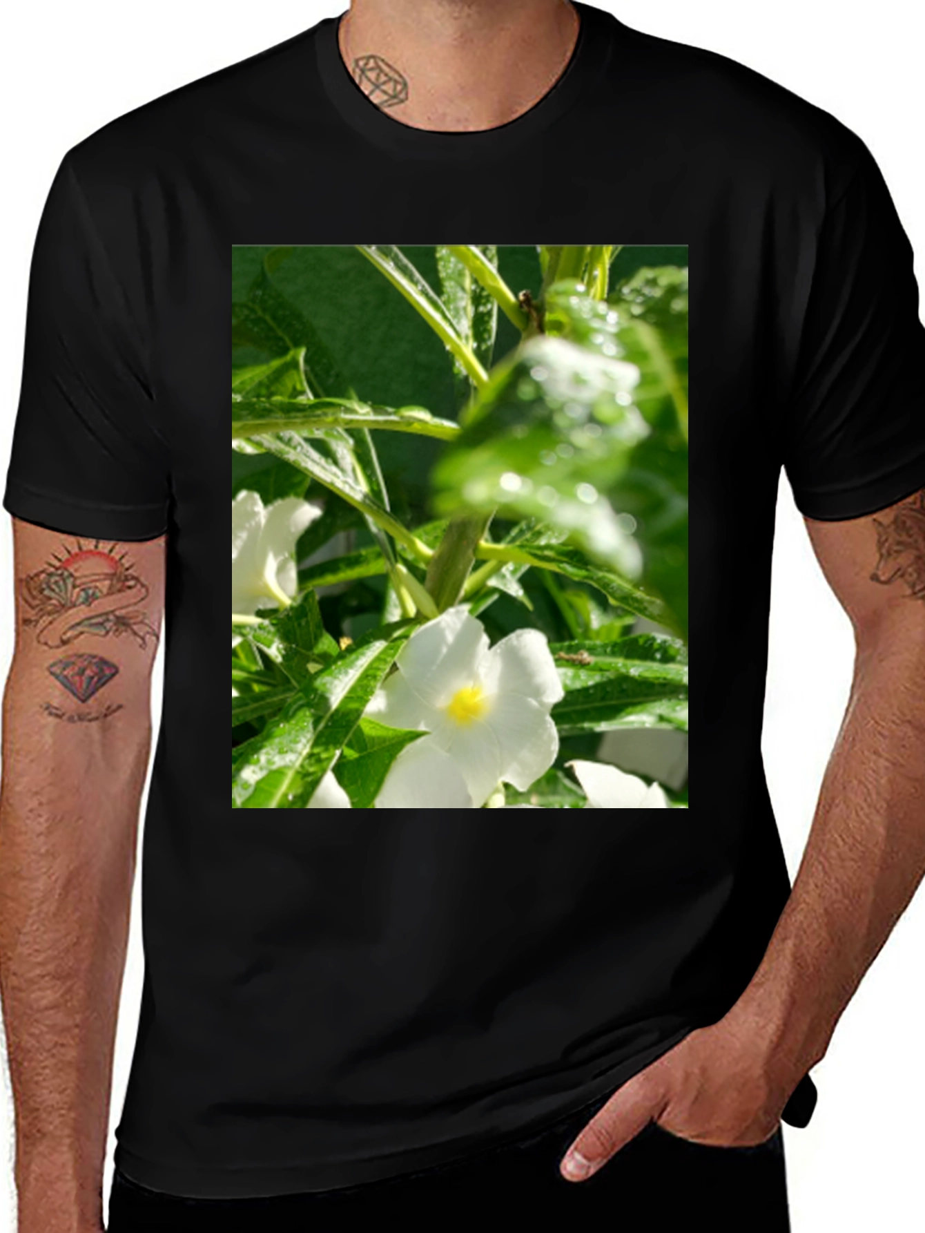 Floral Print T-Shirt: Fresh & Stylish