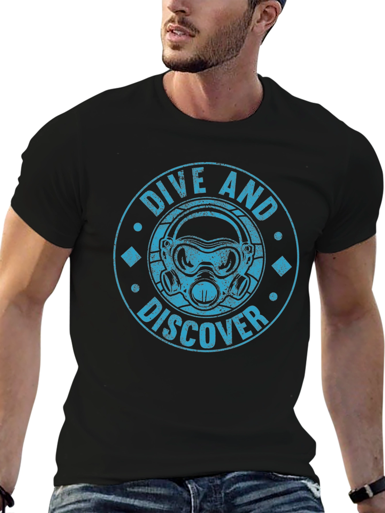 Dive and Discover Graphic T-Shirt