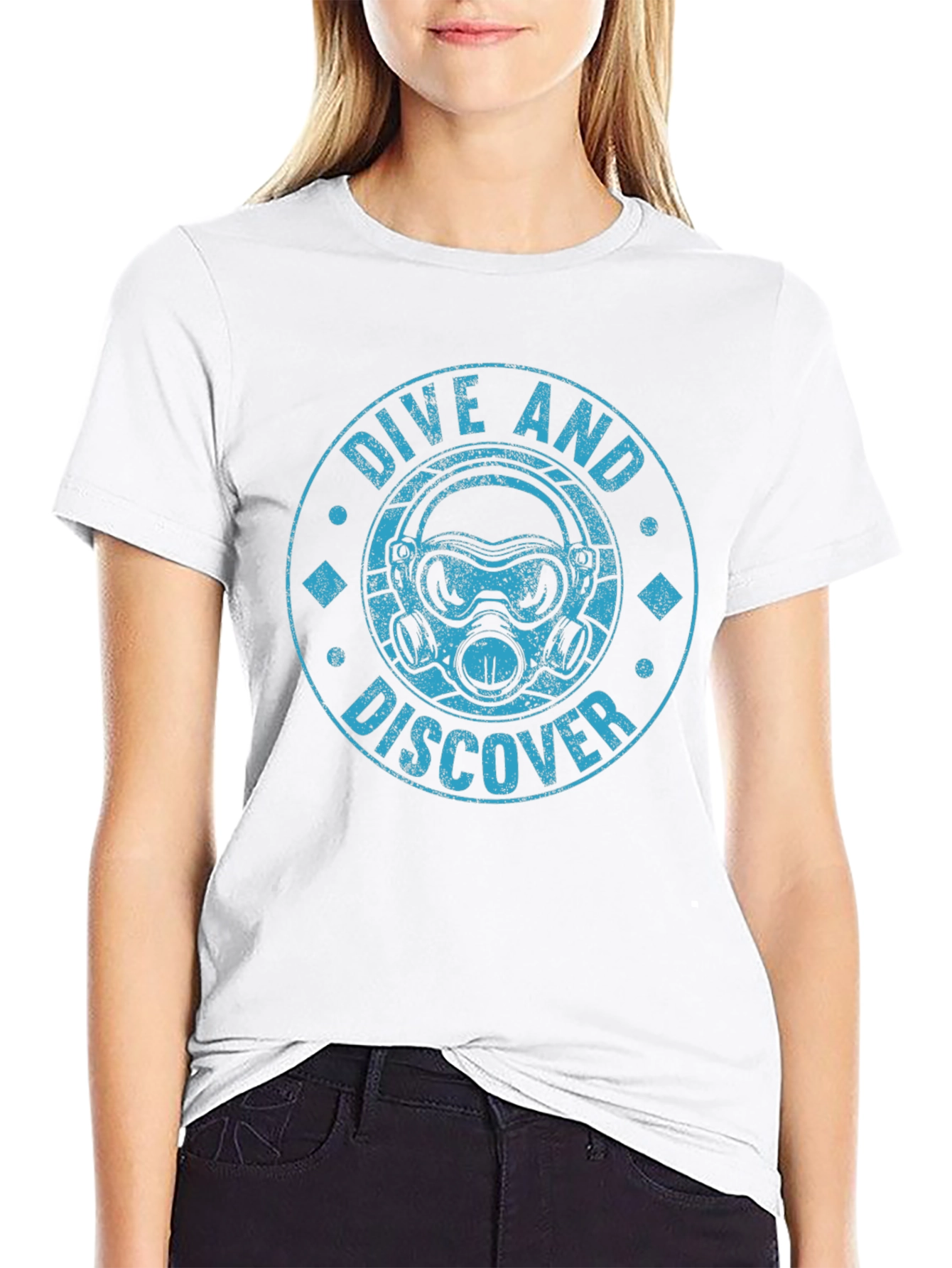 Dive and Discover Graphic T-Shirt