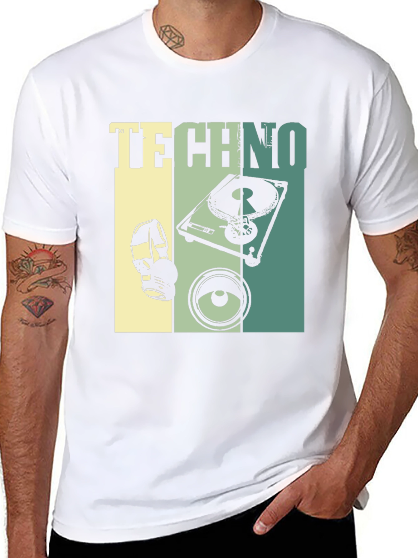 Techno Music Graphic T-Shirt - DJ Turntable Design