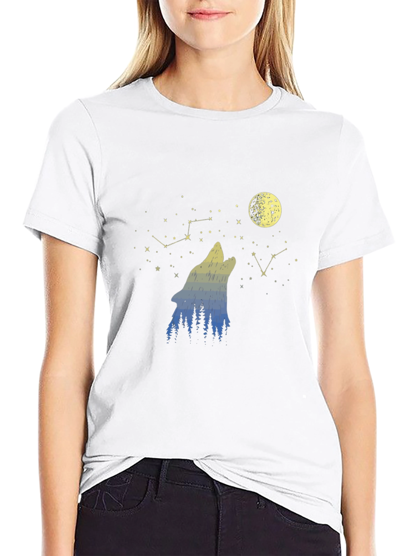 Wolf Howling at Moon T-Shirt - Black