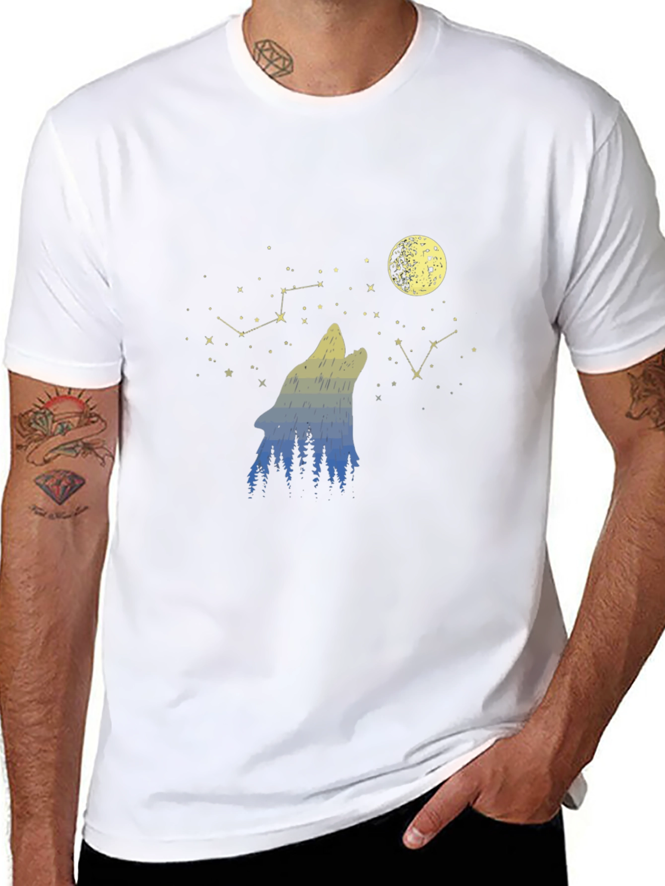 Wolf Howling at Moon T-Shirt - Black